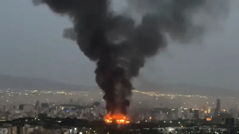 Teerã segue sendo alvo de ataques israelenses - Foto: Reprodução/Reuters