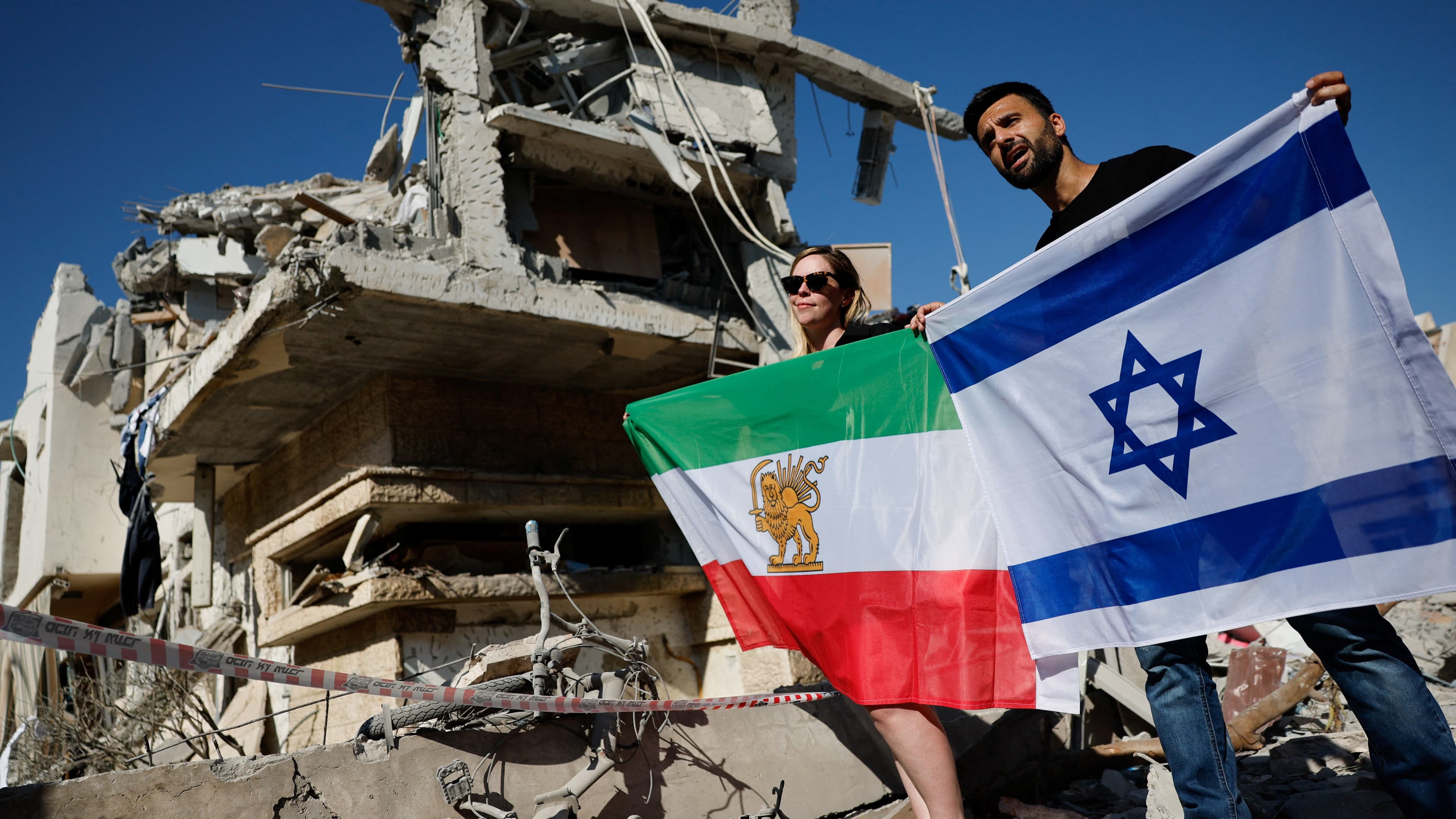 Escalada militar entre Irã, Israel e EUA amplia risco de guerra regional
